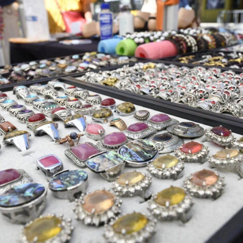 Farmers Markets Guide: 11 Ways to Experience Utah’s Bounty As summer warms the Beehive State, it’s time to celebrate Utah’s agricultural bounty. Each market offers a unique blend of fresh produce and community spirit.