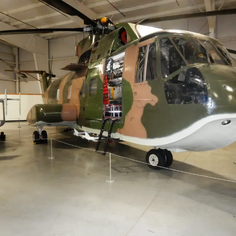 The sikorsky ch-3e jolly green giant.